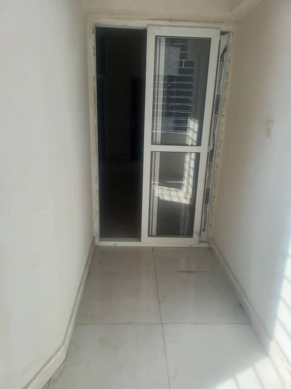Lateef Duplex Luxuria 27