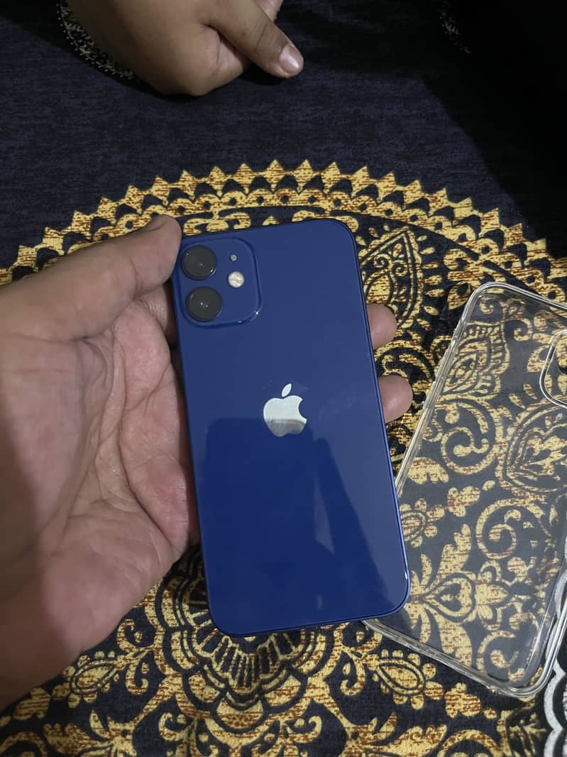 Apple iPhone 12 mini 3