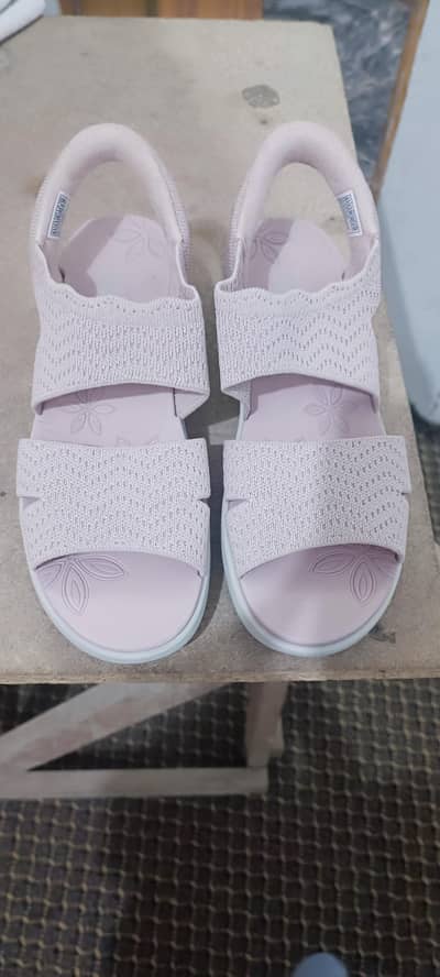 sketchers women sandals