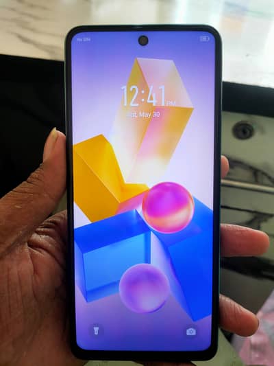 infinix hot 40 pro 8+8/256 10/9 condition  with box  original panal