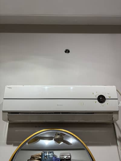 Gree non inverter split ac for sale