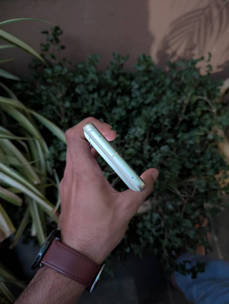 Google Pixel 7 5