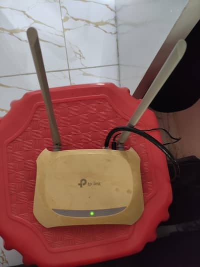 2 Anteena TP Link Router with charger perfect working. urgent sale