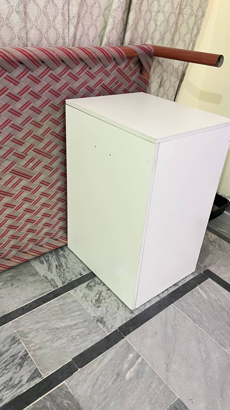 Foldable table 6