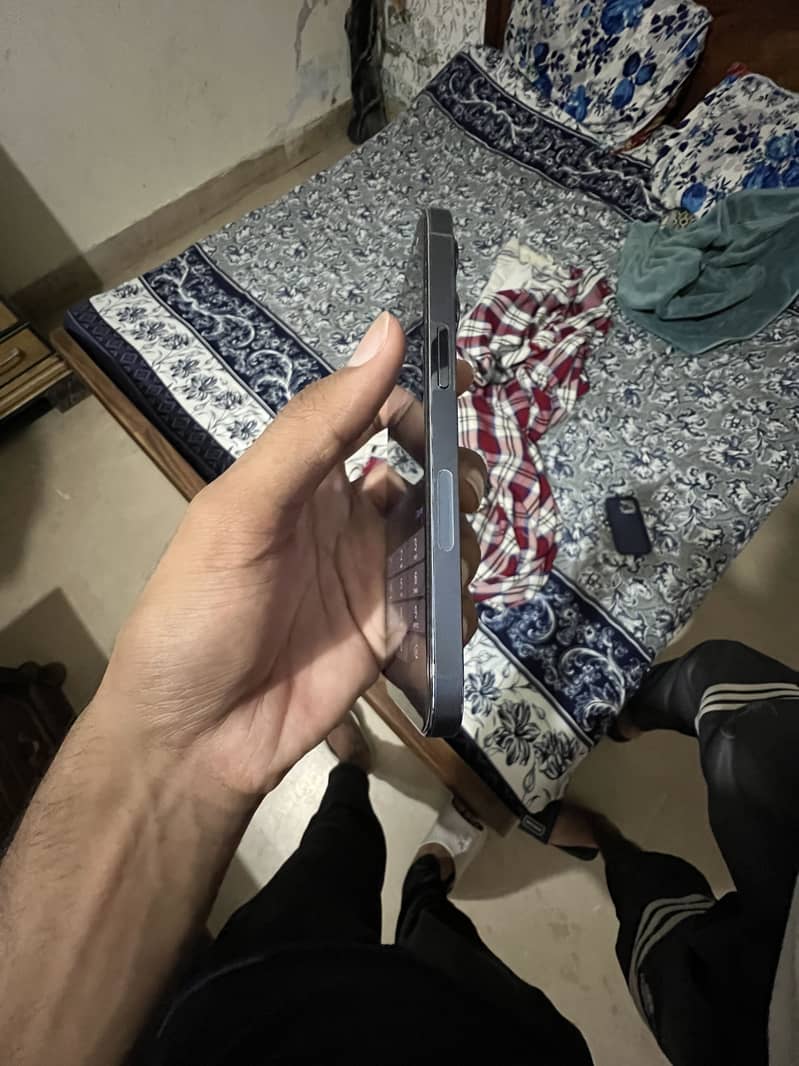 Apple iPhone 13 Pro 6
