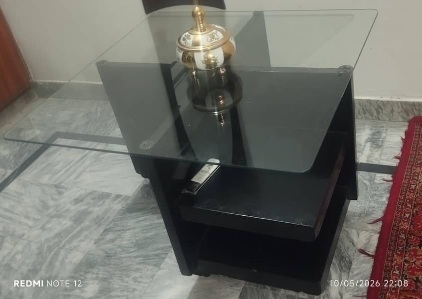 Center Table 0