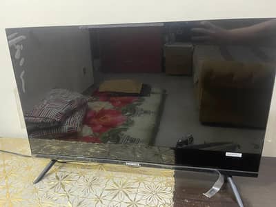 I-ZONE 43'' SMART LED C900