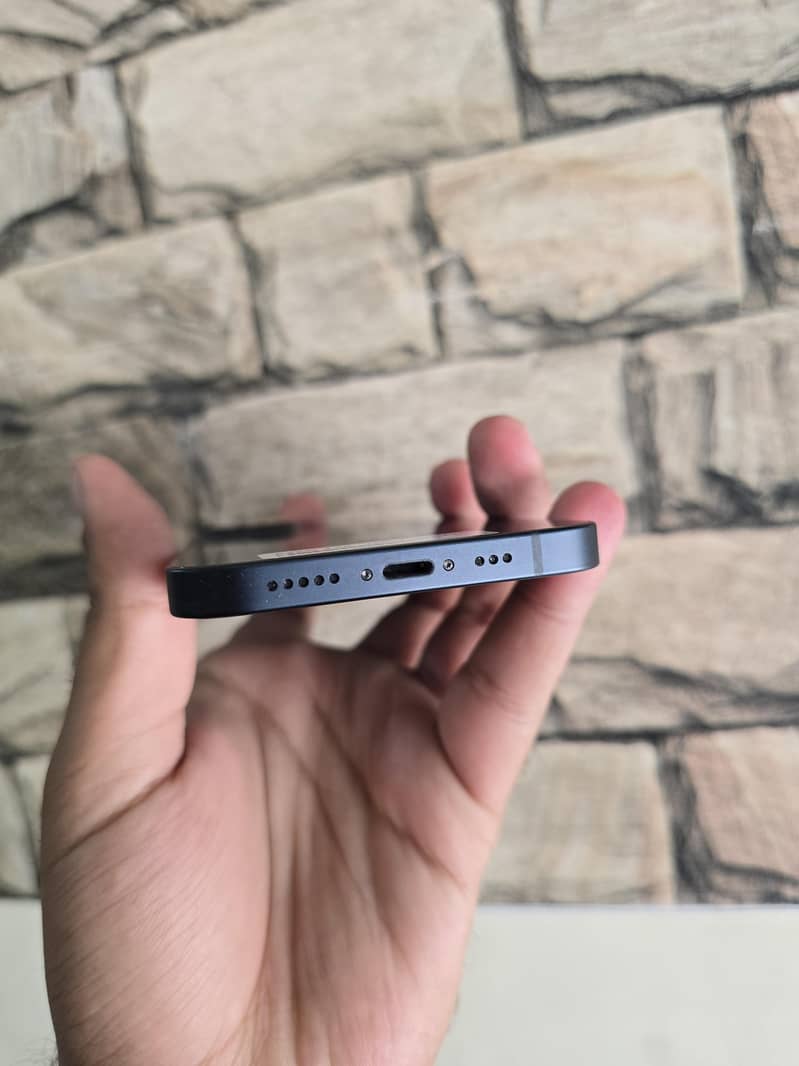 Apple iPhone 13 128gb pta approved 3