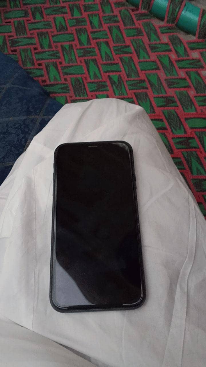 Apple iPhone 11 1