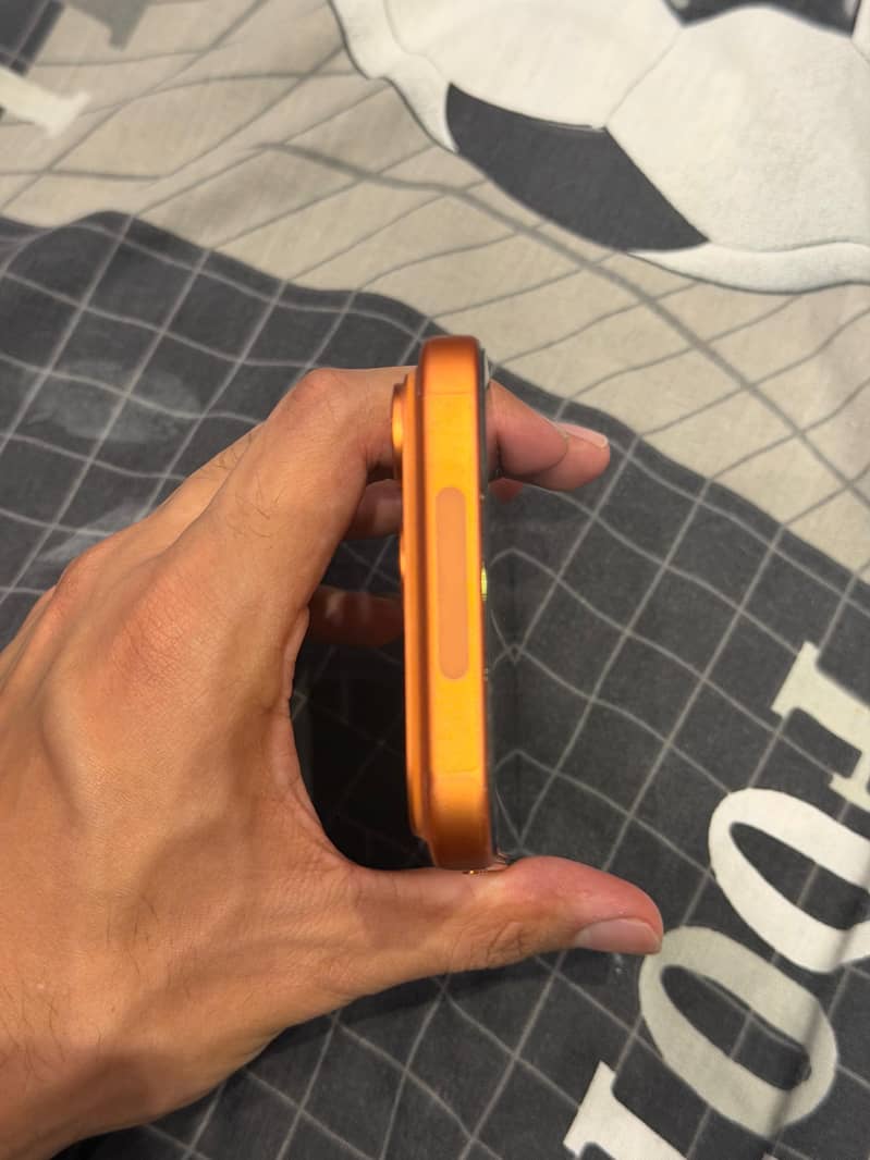 Apple iPhone 17 Pro Max 5
