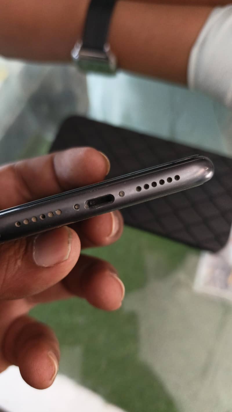 Apple iPhone 11 2