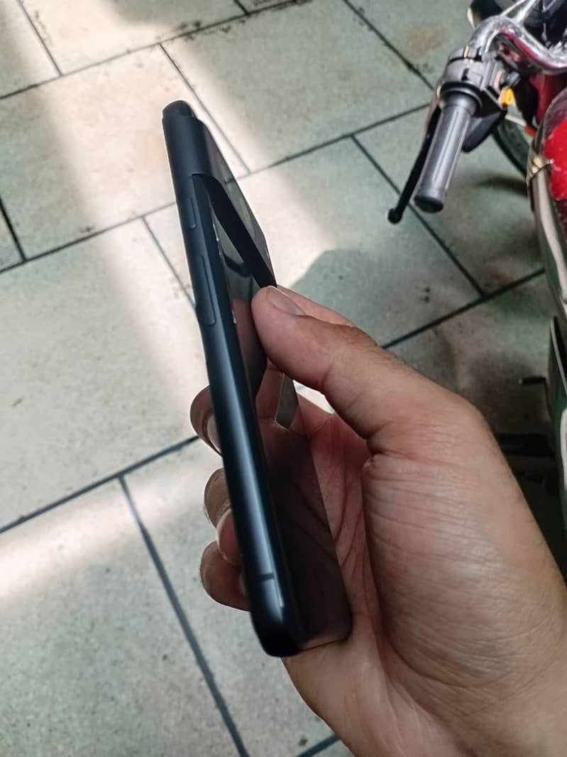Google Pixel 8 5