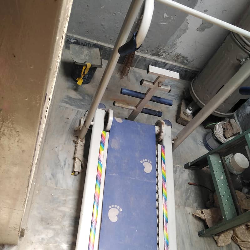 an old threadmil 5