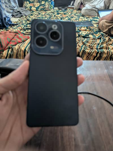 Infinix Hot 40