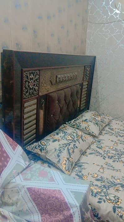 King size wooden bed