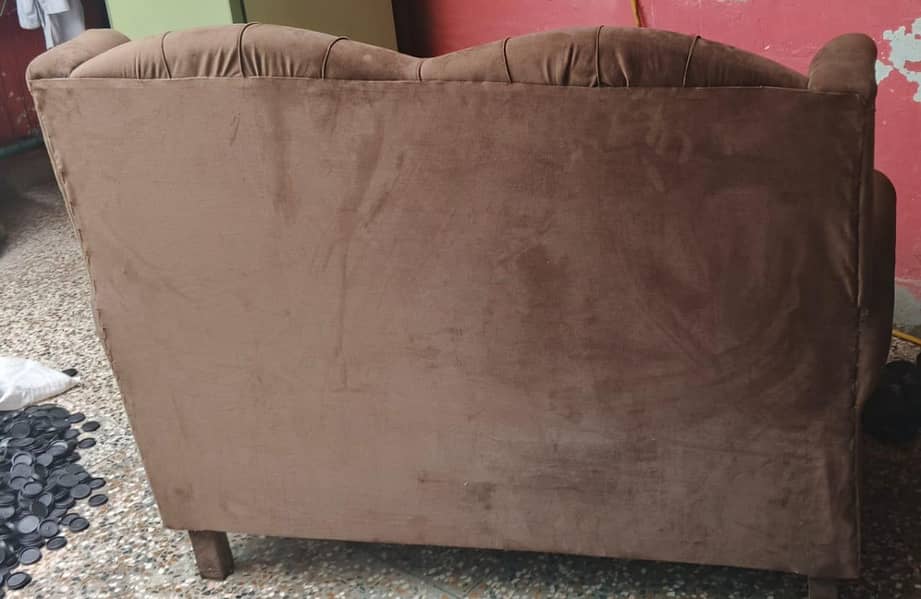 Botal SoFa. . 3