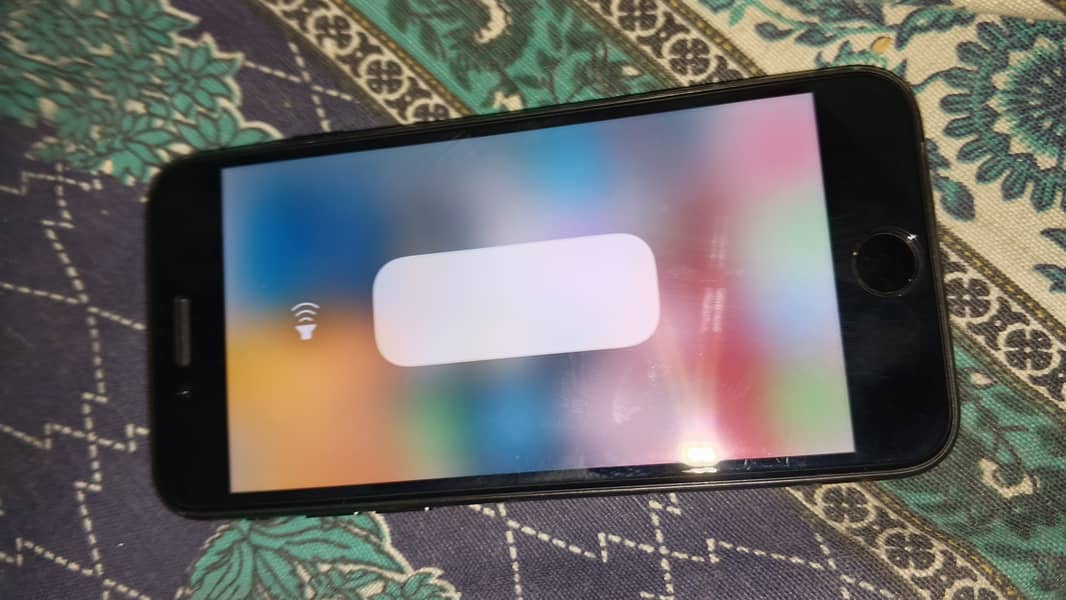 Apple iPhone 7 0