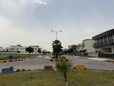 30x60 Plot For Sale First Come First Avail Near To Main Markaz