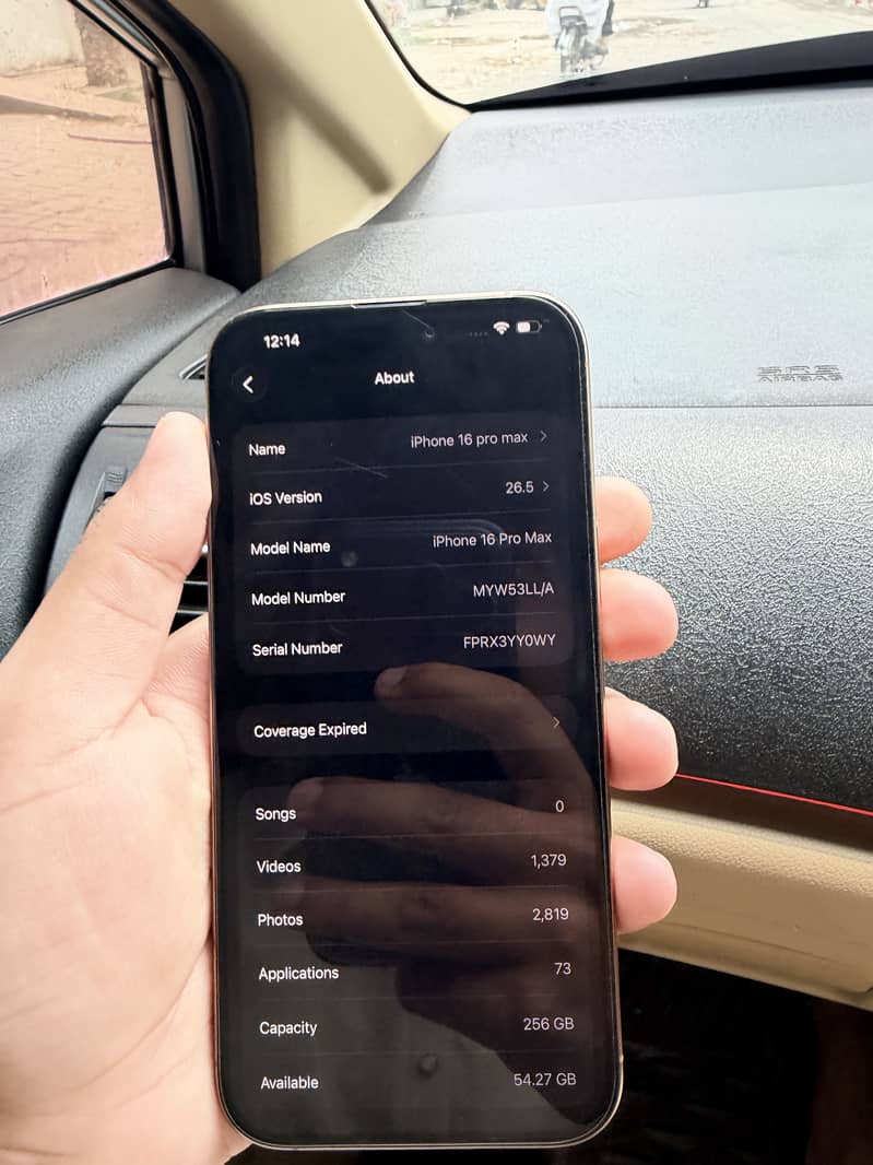 Iphone 16 pro max 3