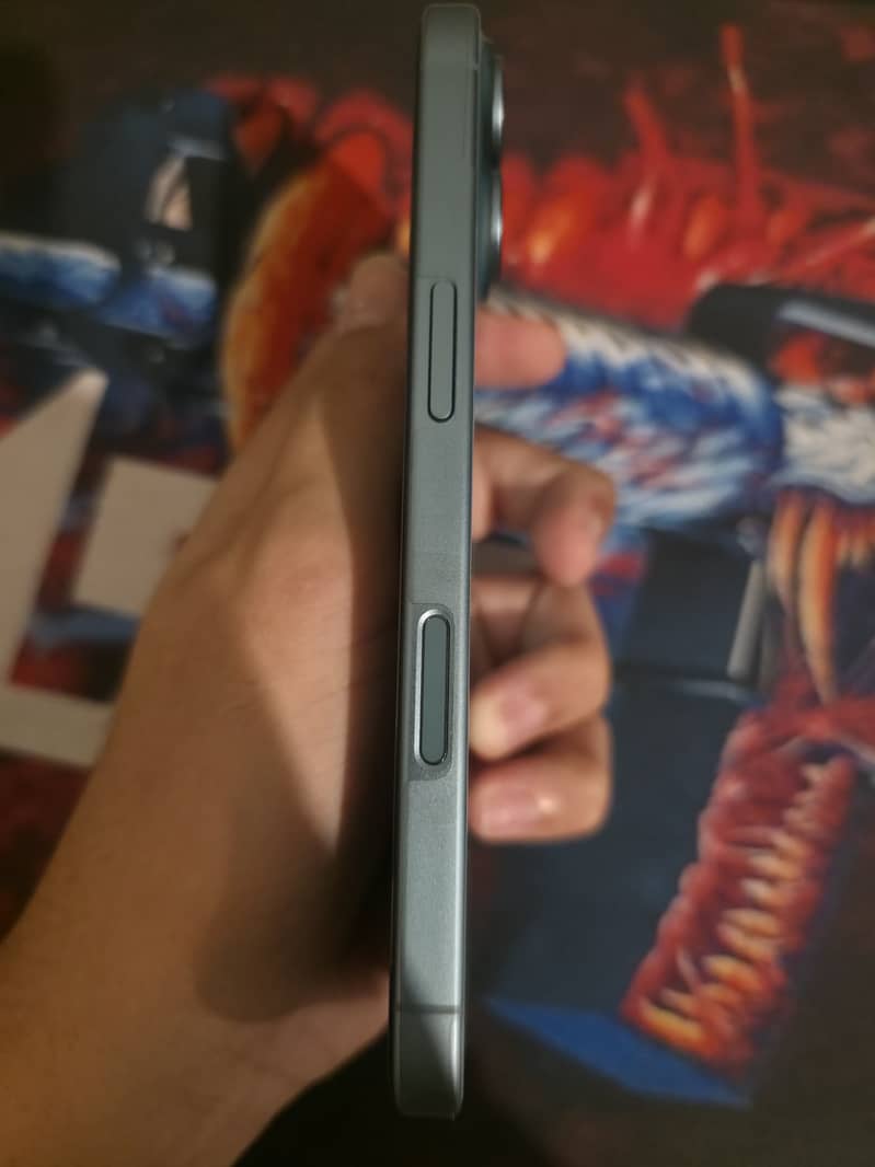 Apple iPhone 16 1