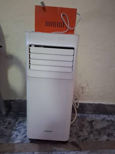 0.75 TON Portable Ac good working