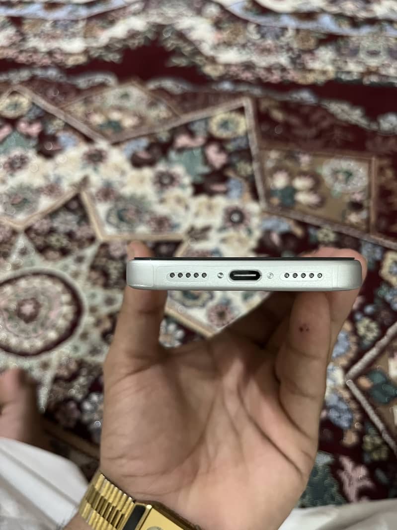 Apple iPhone 17 pro 4