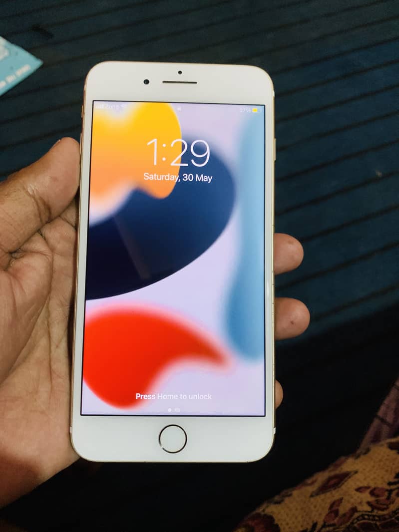 Apple iPhone 7 Plus 1