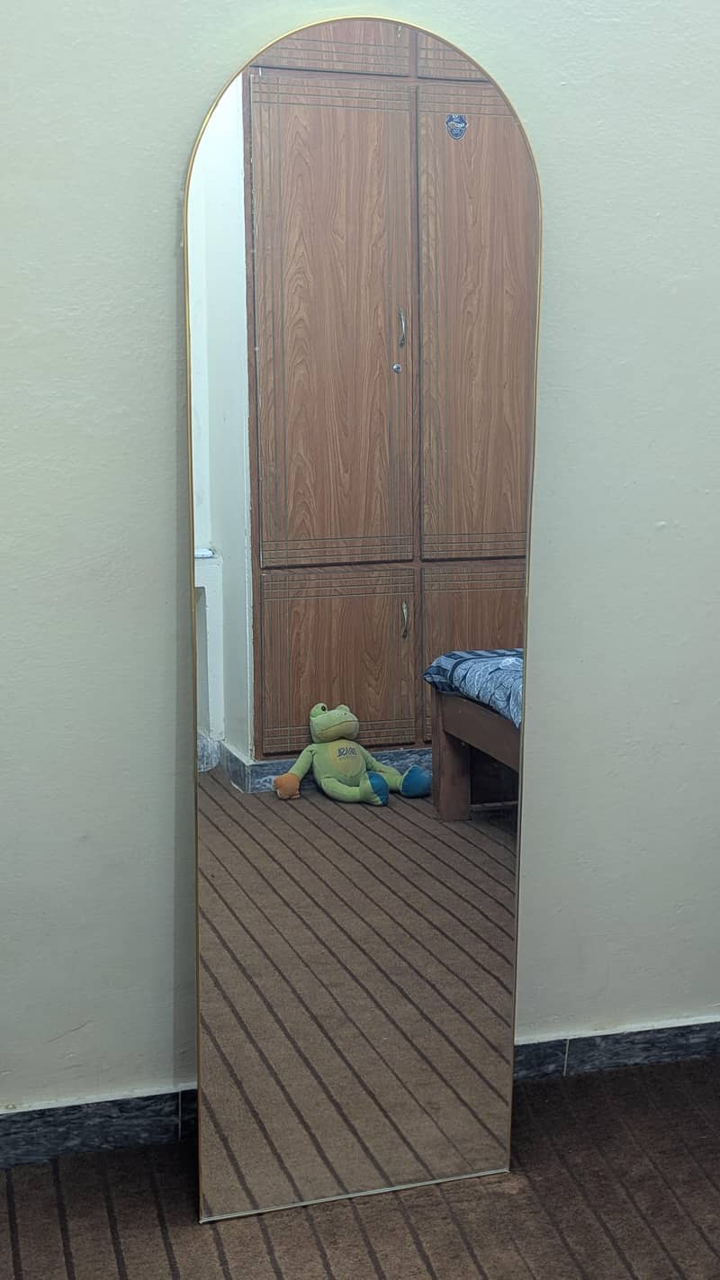 Mirror 0
