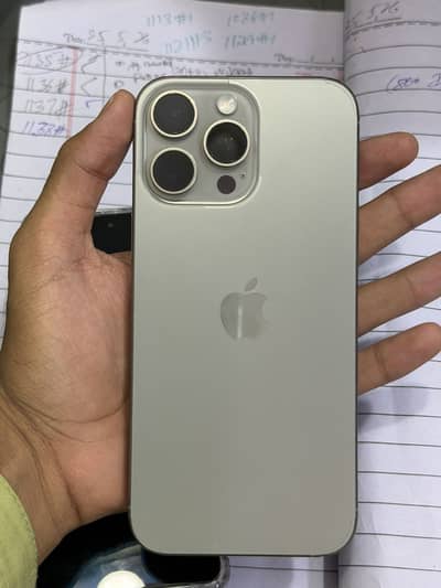 Apple iPhone 16 Pro Max