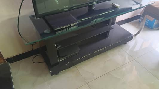 LCD tables