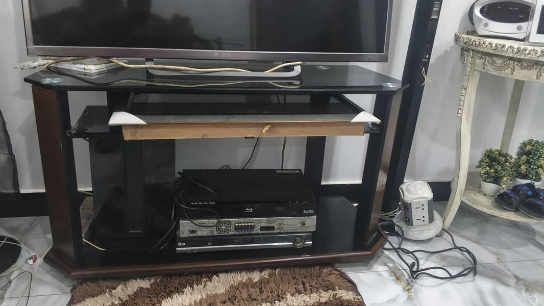 LCD tables 1