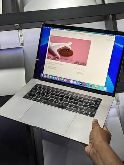 MackBook Pro 2019 16"/15"| Core i9/i7| 16GB /32GB RAM |Fresh Condition