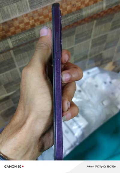 4+4gb ram128gb memory