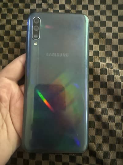 Samsung Mobile A70