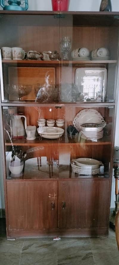kitchen cabinet