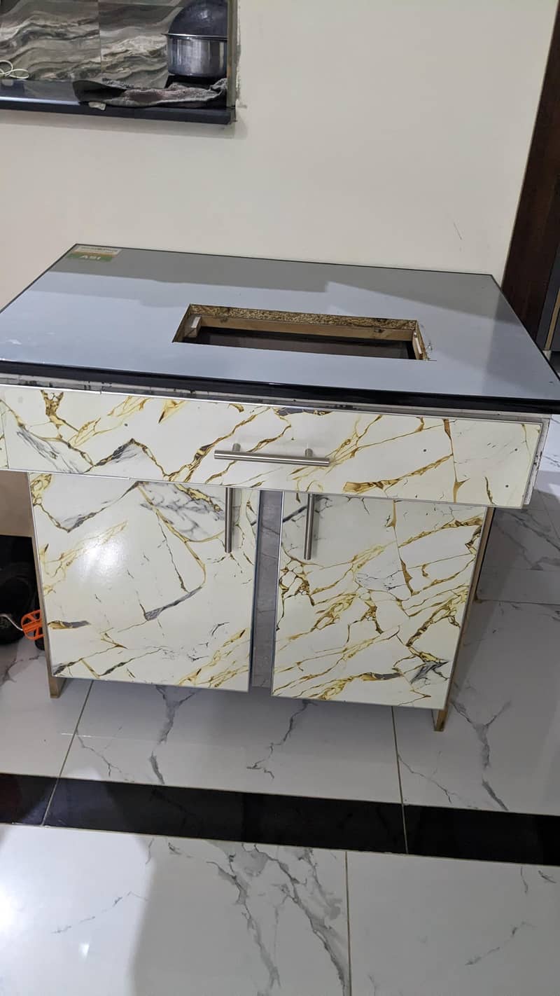 Sewing machine Table 0