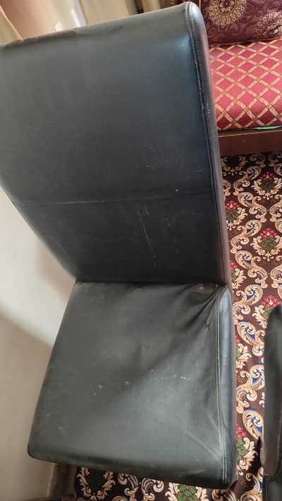6 seater dining table