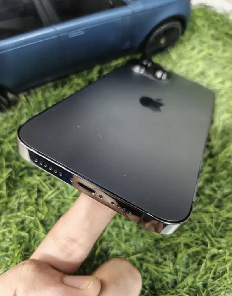 IPhone 13 Pro Max 1