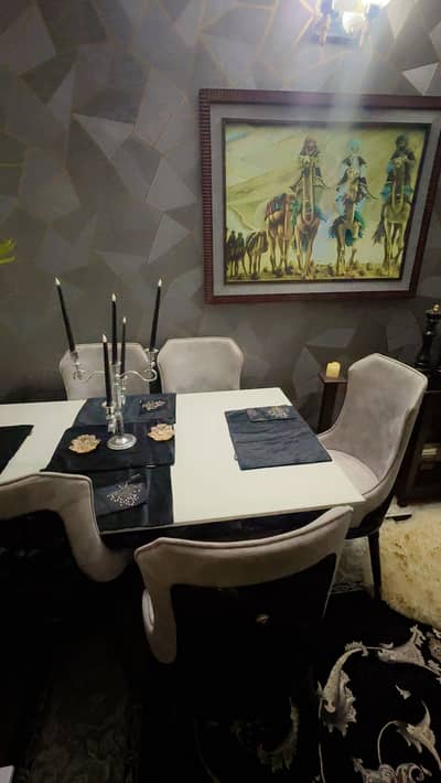 dinning table with 6 chairs