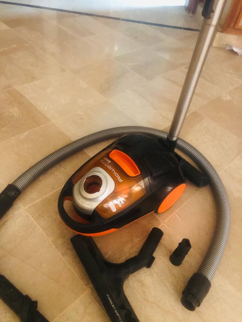vacuum cleaner 2