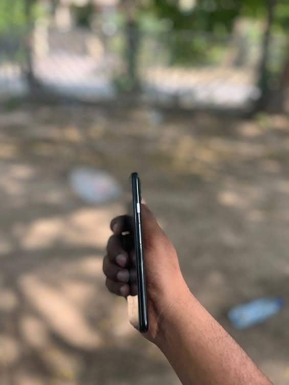 Google Pixel 4a 3