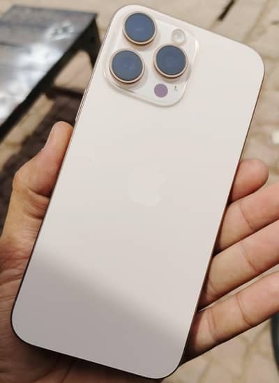 Apple iPhone 16 Pro Max
