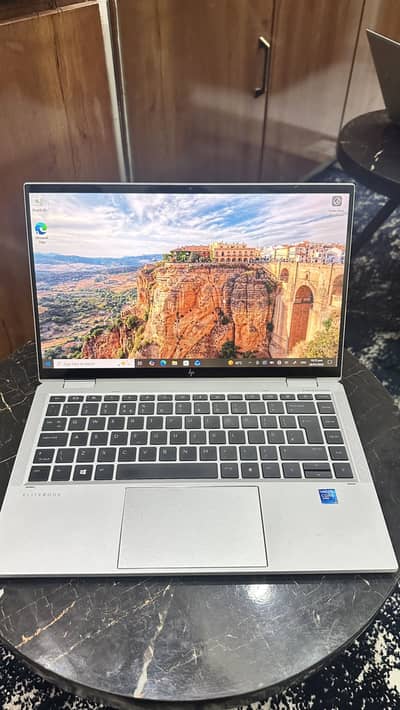 HP EliteBook x360 1040 G8 | 32/512 GB | Core i7 11th Gen, Touch Screen