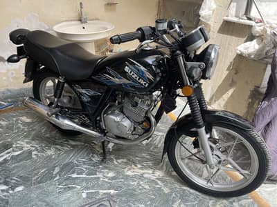GS 150 SE total genuine 17,900 km driven 2022 model