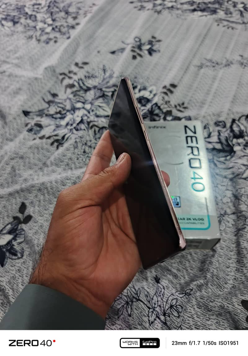 Infinix Zero 40 3