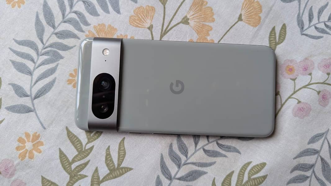 Google Pixel 8 5