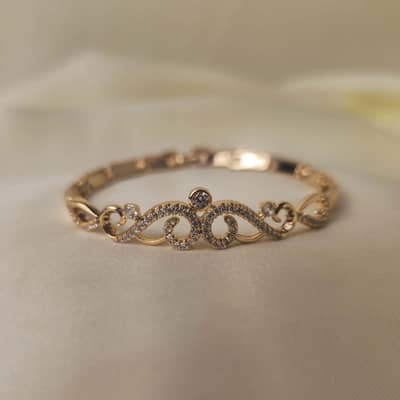 18K Gold-Plated Minimalist Bracelet, Royal detailed