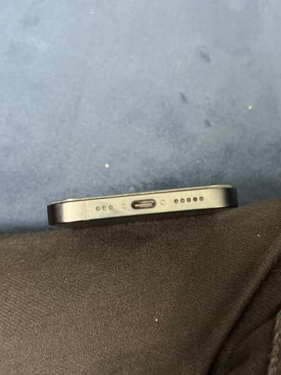 Apple iPhone 16e