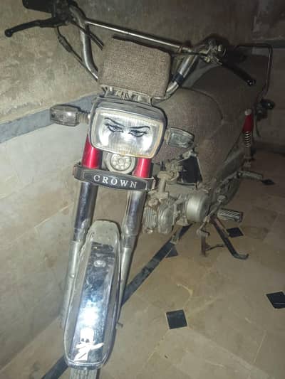 crown 2020 red for sale in urgent