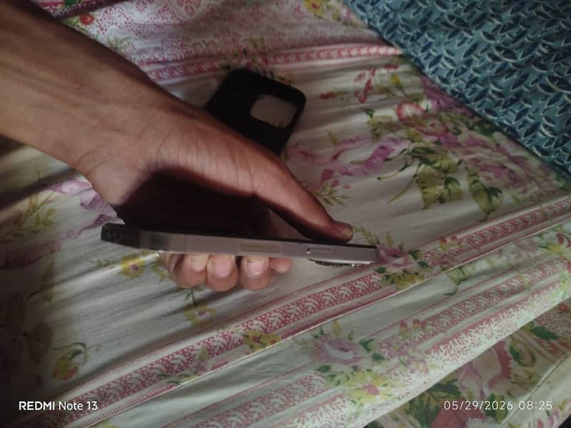 iPhone 14pro 8